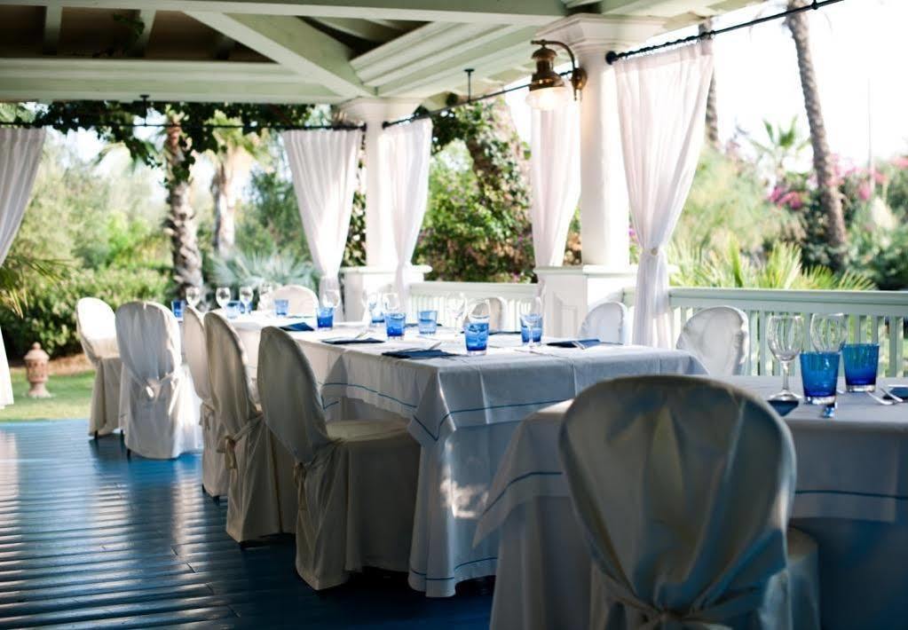 Hotel Mediterraneo Santa Maria Navarrese Exteriör bild